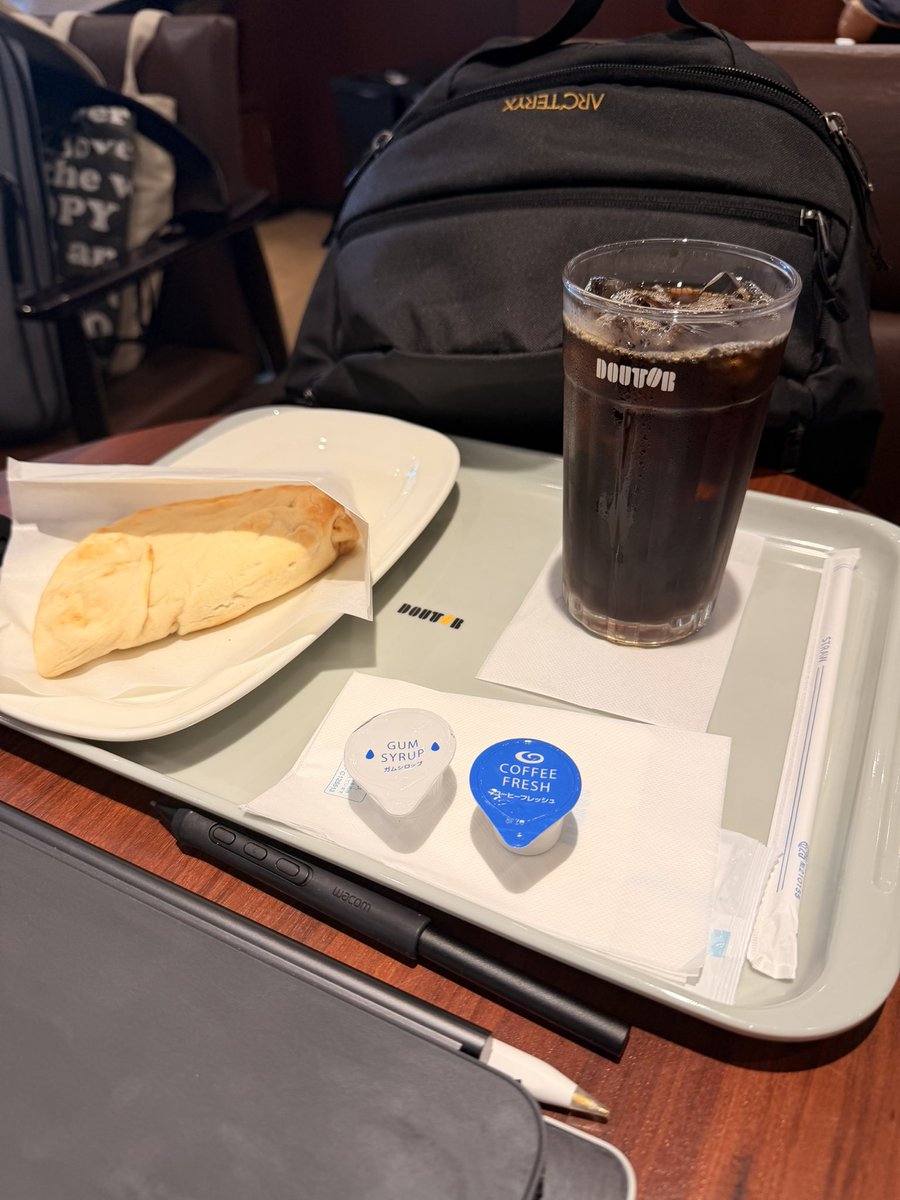 tanenoday's tweet photo. おはようございます🐢

今日も引き続き、意味もわからず鬱っぽいです。
理由のある落ち込みなら自己対話などして持ち直せること多いのだけど、こういう日はどうにもできません。

今日もマイペースに漫画制作頑張ります。 https://t.co/hGdPWxzfrN