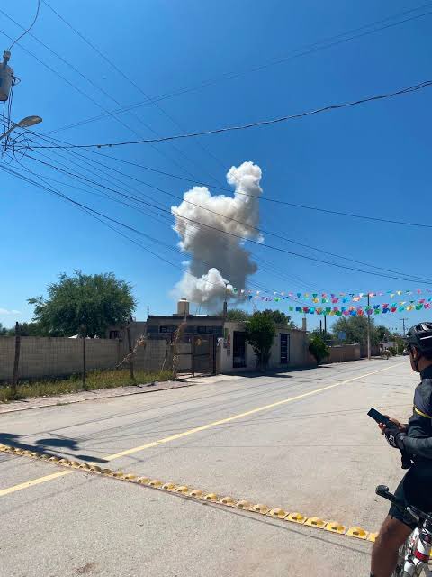 RUN_oficial's tweet photo. En #LaPila #SLP dos policías fueron asesinados tras explotar un coche bomba en la comunidad, esto señalado por medios locales. https://t.co/rv32Gec1Zm