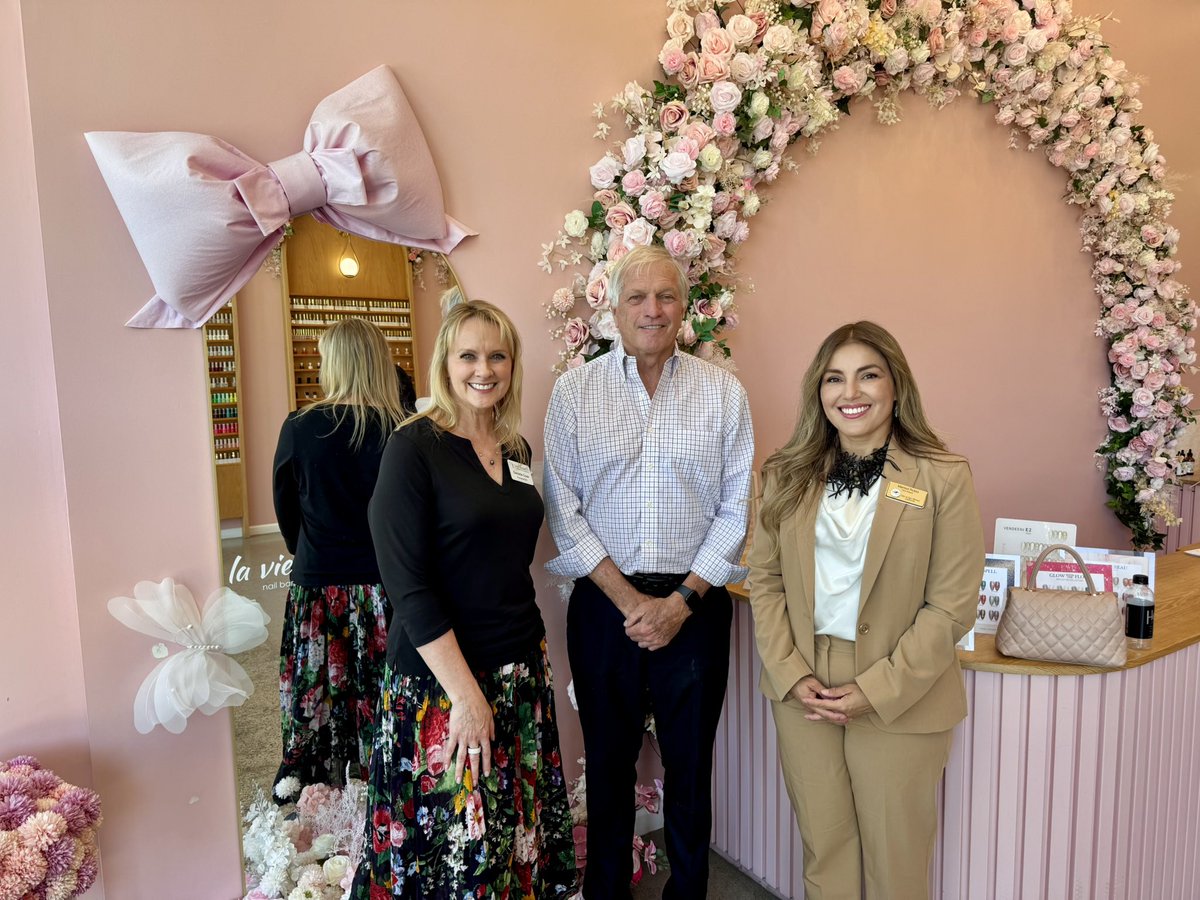 RepDeSaulnier's tweet photo. Small businesses are at the heart of our community here in CA-10, andthis afternoon I continued my Business Listening Tour at four local businesses in San Ramon. Thanks to the owners of Heller Jewelers, Meyhouse, La Vie Nail Bar, and the Quirky Crow for sitting down with me and for the fruitful conversations about the federal support that would be most helpful to small businesses.