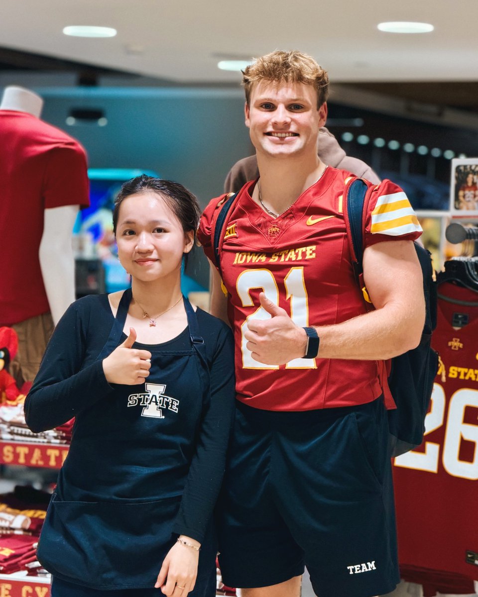 isubookstore's tweet photo. Guess who stopped by the #isubookstoretoday! Got your game day gear yet?

https://t.co/odRrp9n8q1 #gocyclones https://t.co/cCQzyouqaA