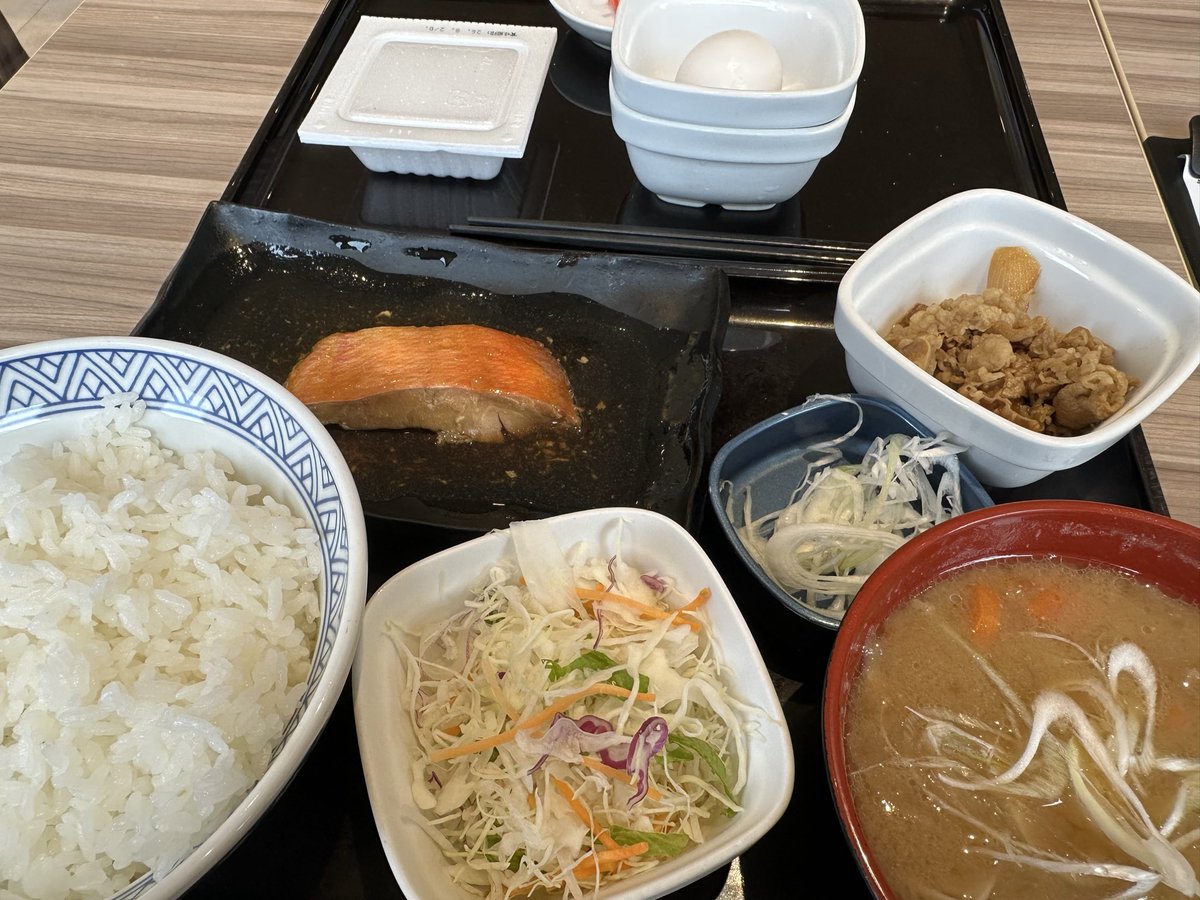 yoko3black's tweet photo. 実物はペラペラかと思ったら
ちゃんと肉厚なの出てきた https://t.co/NivZNGgjUw