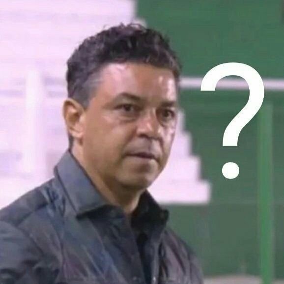 millonadabesos's tweet photo. cómo que otamendi pidió a PEZZELLA? díganme que es fake https://t.co/w6Hn4mLqJF