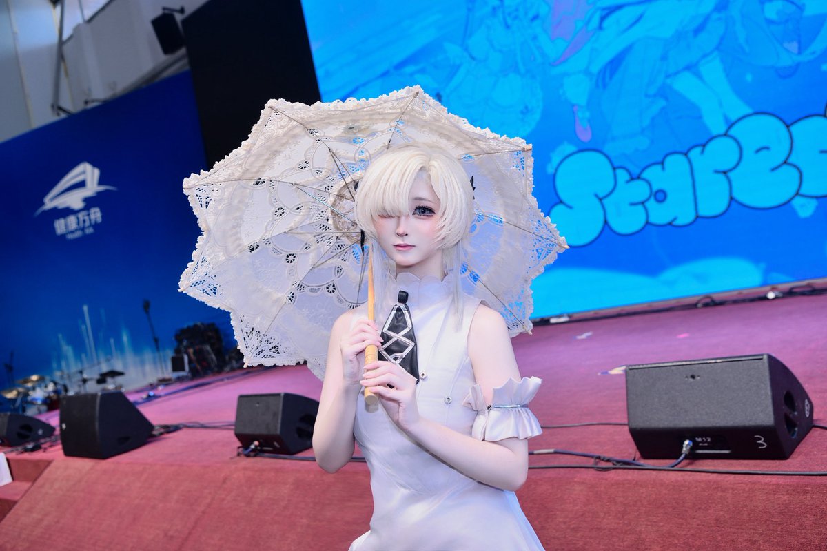Nagisorry's tweet photo. 🌂
#ヰ世界情緒美術部 #神椿変身部 https://t.co/kF9SWWqyzI