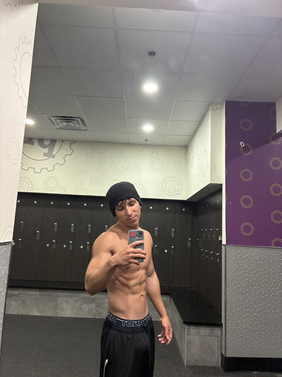 Handhim1's tweet photo. #edinburg #gym #rgv https://t.co/nFbBzoSY9E