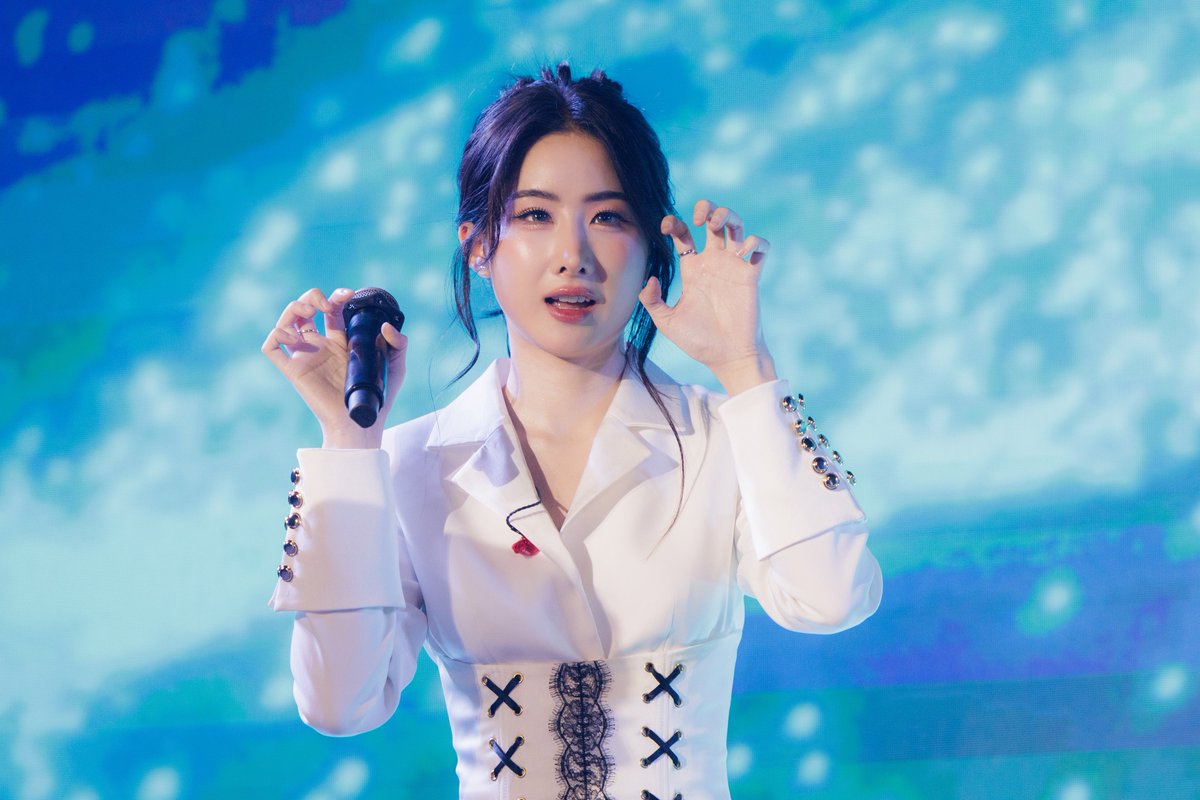 TripleclickTH's tweet photo. โยโกะ – อาภัสรา  เลิศประเสริฐ เสิร์ฟความสุขให้เหล่าโยบี้ (Yobies )
 แบบเต็มที่ในงาน The Luna Luster Yoko Apasra's Birthday Fanmeet

#YOKO25thBDfanmeet
#YOKOLunaLusterinBKK
#KebomHouse
#yokoapasra
#YOKOMANAGEMENT

📍https://t.co/Q3nBSRJnZM https://t.co/9Tl7yxE2lb