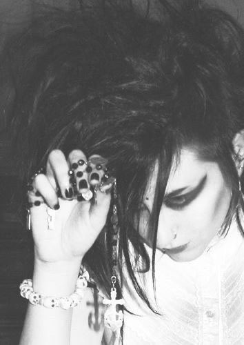bab0oshk44's tweet photo. goths from the 80s https://t.co/UjmYGi26f5