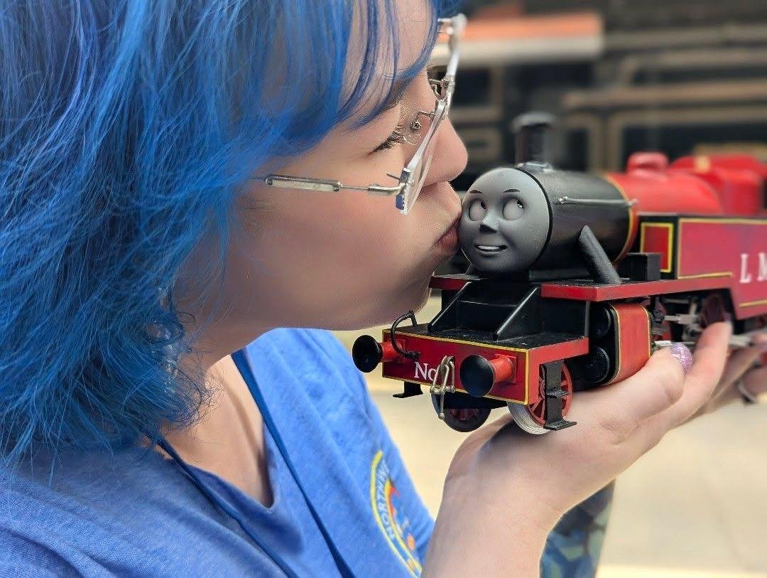 RunningSumErins's tweet photo. "Ugh, fine. Just this once." grumbled Arthur. https://t.co/lkixNiMcLn