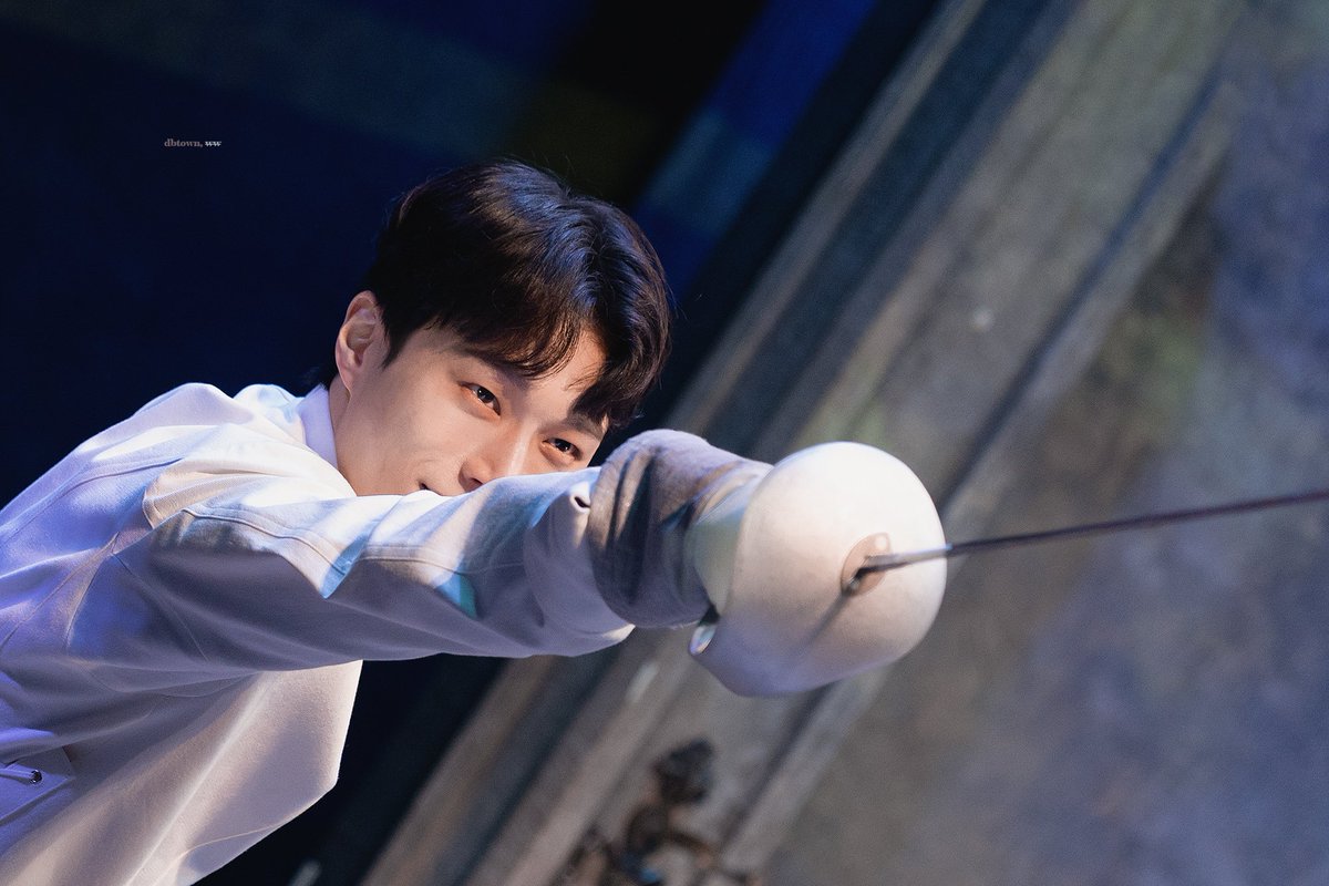_dbtown's tweet photo. 260725 뮤지컬 <비더슈탄트> 낮공 커튼콜
하겐 악스만 | 황건우

𝑾𝒊𝒅𝒆𝒓𝒔𝒕𝒂𝒏𝒅 https://t.co/i2VK10YQ1z