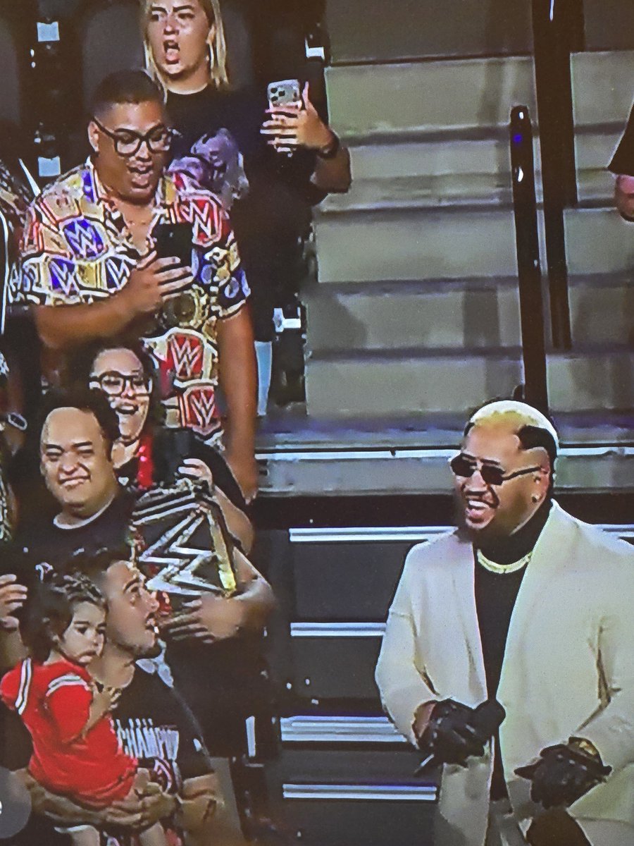 SupernovaDeano's tweet photo. Man rocking the wwe title suit.  He really said he has all the gold lol 🔥🔥🔥 #wwe #wweraw #solosikoa https://t.co/SWkAqnozTj