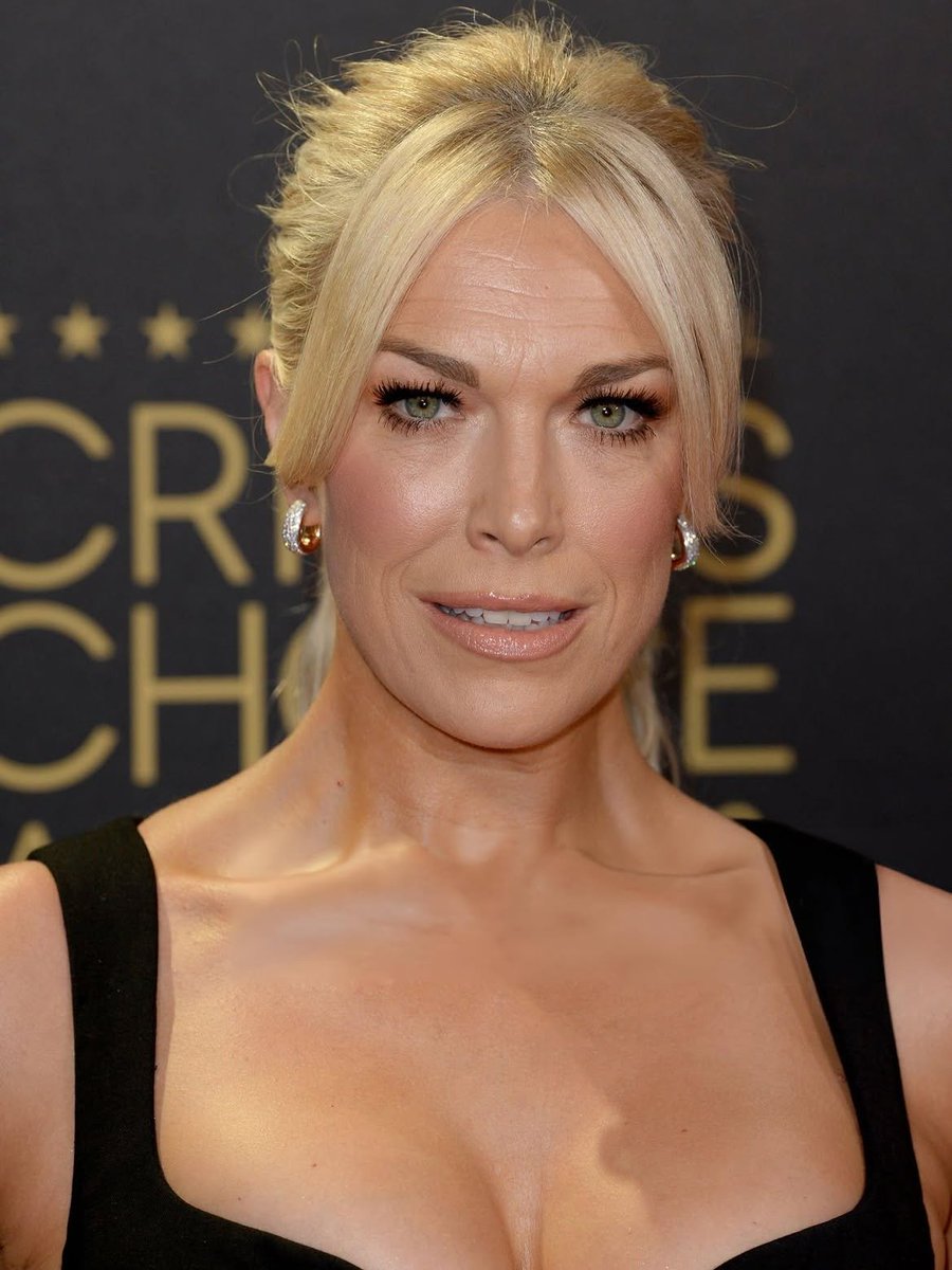 Cinema8Maniac's tweet photo. Happy 52nd Birthday to the talented Hannah Waddingham🎂🎉 https://t.co/JuUM71LviV