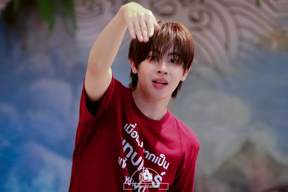 _Lovemelikenudo's tweet photo. ชีกวักมืออยู่อย่าง แสนซนมาดต่ะ
YourTuber Worship
#บวงสรวงYourTuber
#YourtuberSeries https://t.co/oZlbvLWYwB