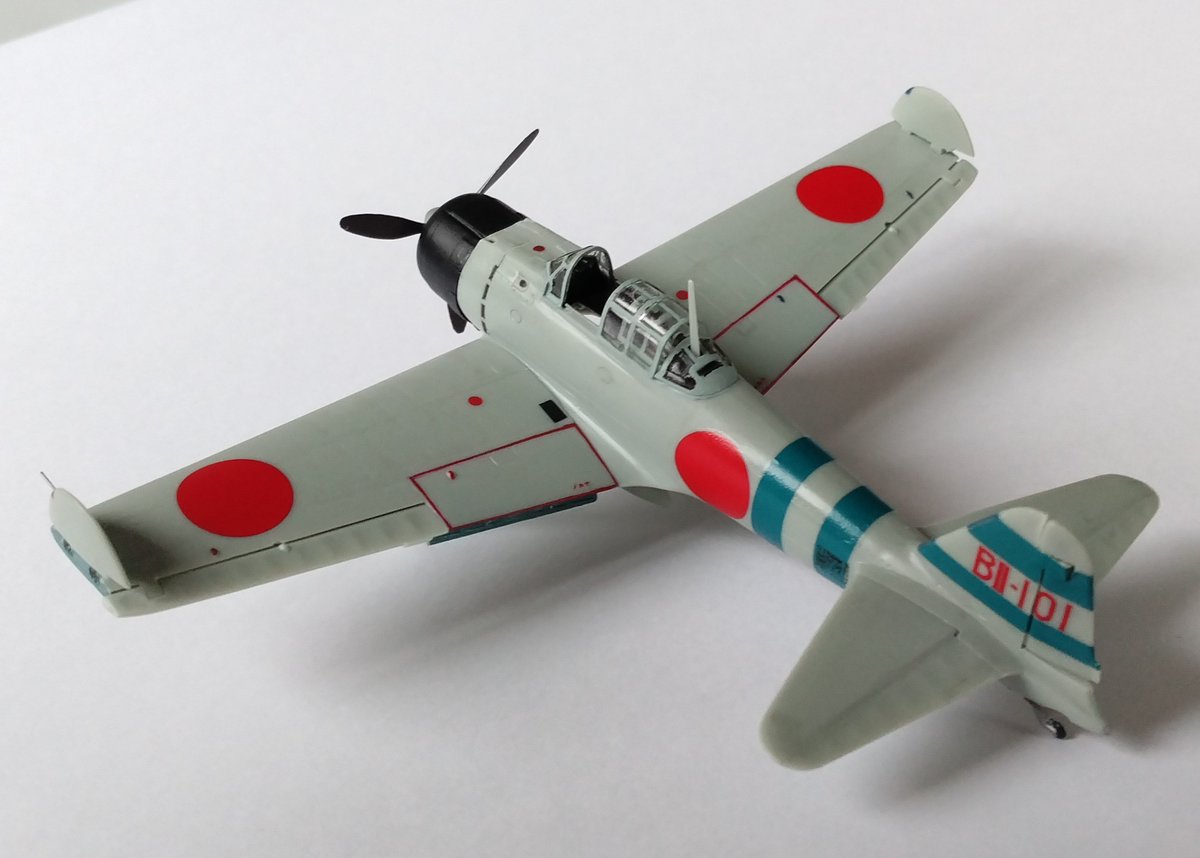 JqwND0oR5aAYEDv's tweet photo. 旧LSの零戦21型が完成です。現代ではスケールモデルとは言い難いですが、簡単に作れます。可動が楽しいです。灰色はプラ色のままです。良い色ですね。 #プラモデル #零戦 #ギミック #マイクロエース #エルエス https://t.co/BTSQFz5fbS