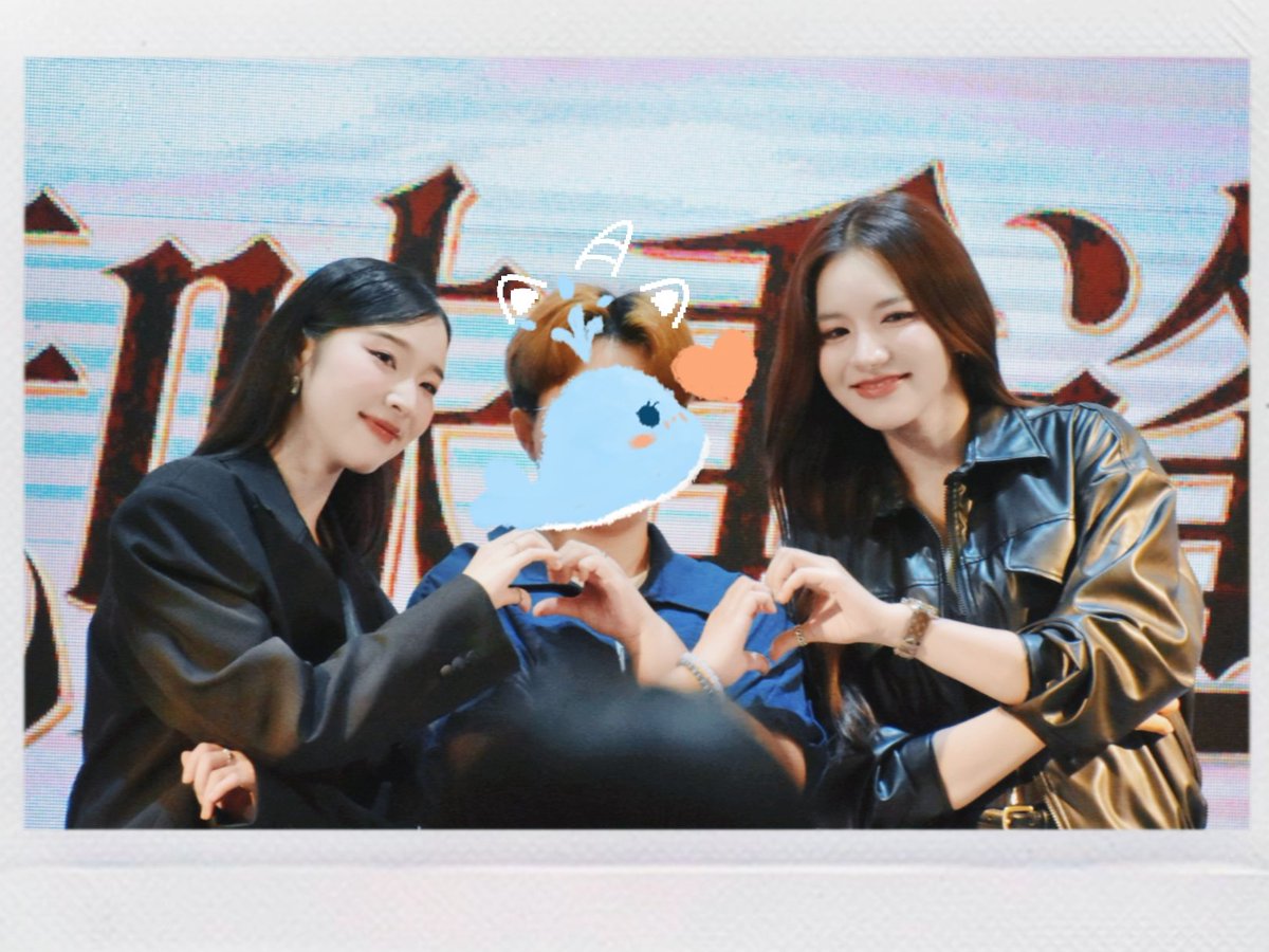 Luochuan0129's tweet photo. Look forward to the next meeting safely, healthily and happily.
Actually, I didn't go to talk .So I put up a third view photo, hoping phi would Look Familiar na ka~

#mieaya https://t.co/aA4qSIh7jy