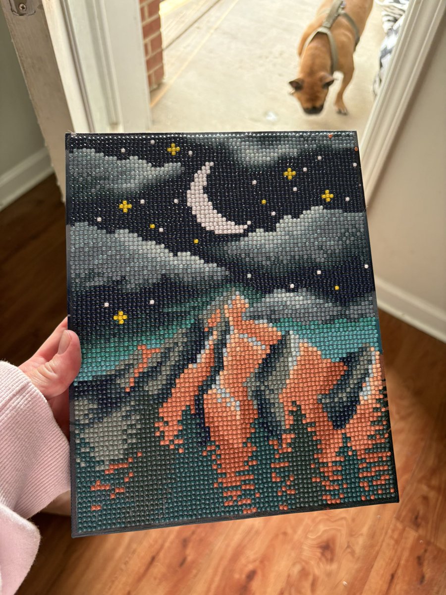 yappingbratt's tweet photo. Teehee look what I finished 🌝 https://t.co/5kyHnNkynW