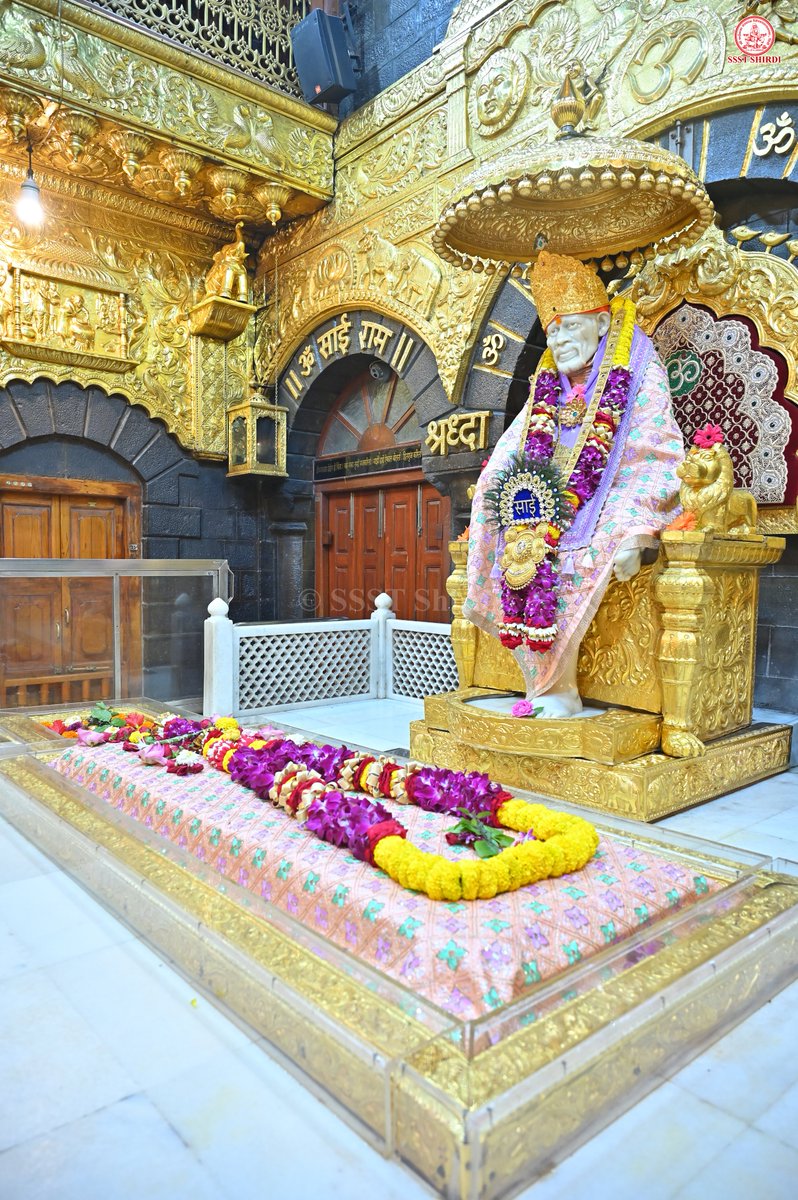 SSSTShirdi's tweet photo. *!! ॐ साई राम !!*
*श्री साईबाबा संस्थान विश्वस्त व्यवस्था,शिर्डी*
*!! ॐ Sai Ram !!*
*Shri Saibaba Sansthan Trust, Shirdi*
≈≈≈≈≈≈≈≈≈≈≈≈≈≈≈≈≈ 
*आरती :-शिर्डी माझे पंढरपुर*
*मंगळवार २८ जुलै २०२६*  
*Aarti :-Shirdi Majhe Pandharpur*
*Tuesday 28 July 2026* https://t.co/mlRqF88kEM