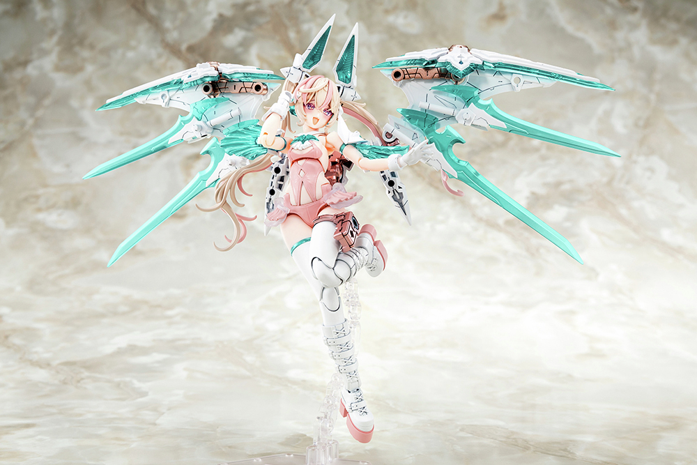 kotobukiyas's tweet photo. 【予約開始】
『デザイアメイデン レイダー』のカラーバリエーション機「デザイアメイデン レイダー シュガーグレイズ」が登場！

ふわっと甘い砂糖菓子のイメージにカラーチェンジ！
ボーナスパーツとして姉妹機「メディック」の胸部パーツが付属します✨
https://t.co/b4fitOgwOT https://t.co/0ZHg21jeNY