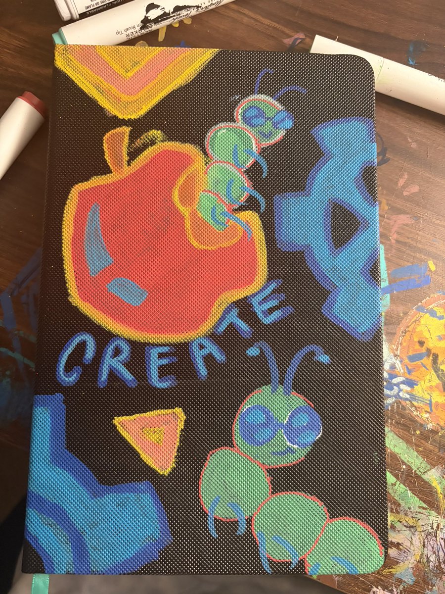 ApplecoreCEO's tweet photo. Goodnight new sketchbook leak 

https://t.co/Zf2CTDDELf https://t.co/9WUSM2p5ol
