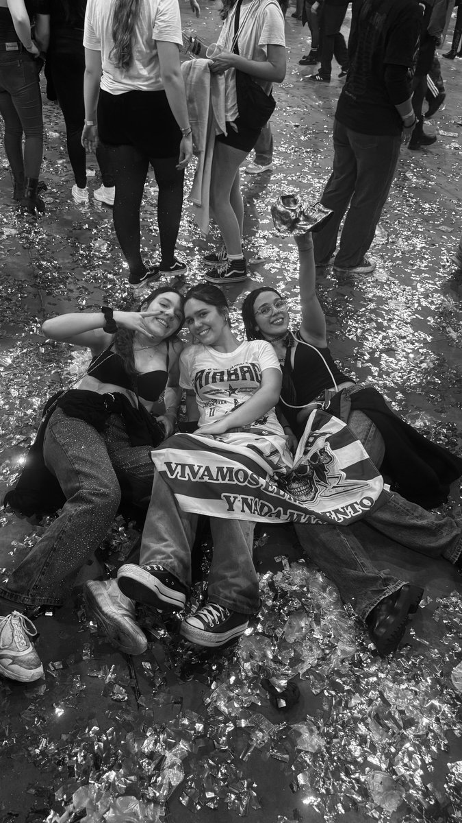 madyerbakee's tweet photo. gracias por tanto airbag @GastonSardelli siempre tenes razón https://t.co/Ks9l07cJNg
