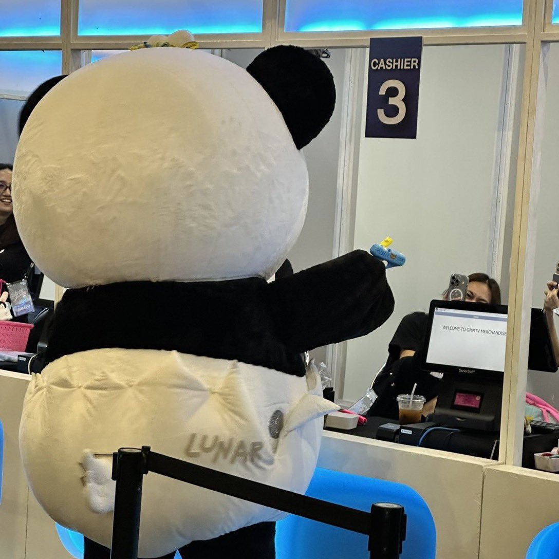 pianistsooyeon's tweet photo. namtanfilm: i hope you grow up to be a good kid 🫂

lunar: https://t.co/zt66qtB06d