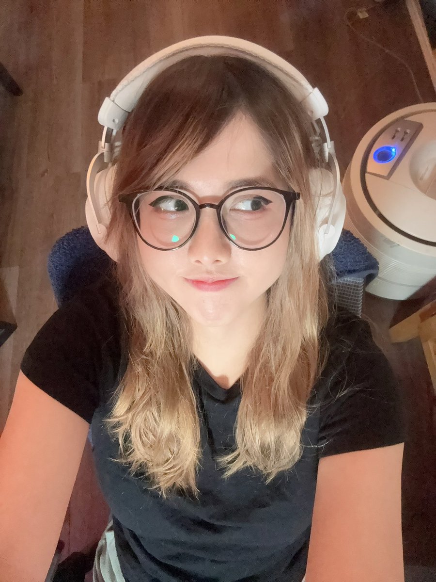 aalexlee22's tweet photo. Toca continuarle al final fantasy uwu 
https://t.co/yTRXNEsdwS https://t.co/BJLyFnuX96