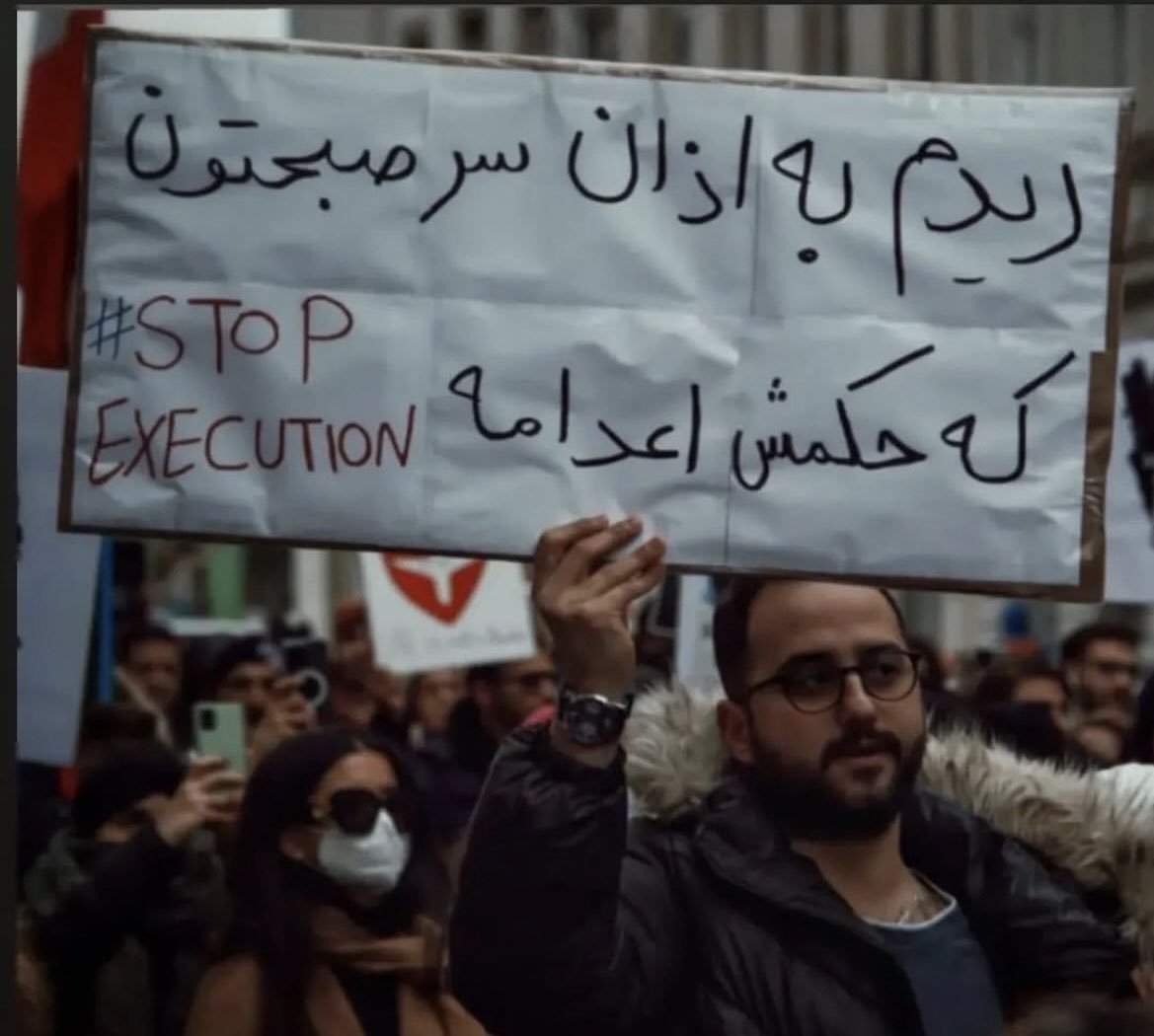 flamingo_irani2's tweet photo. قطعا تا قرن ها صدای اذان صبح برای ایرانی ها، شیطانی ترین صدا خواهد بود....

ریدم به اذانتون و اسلامتون! https://t.co/57bKMs48GR