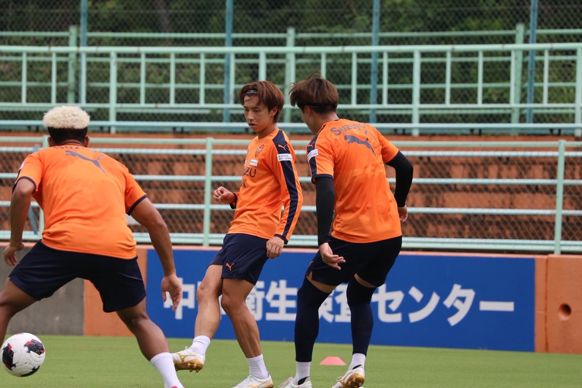 spulse_official's tweet photo. ◢◤🟠𝙏𝙍𝘼𝙄𝙉𝙄𝙉𝙂◢◤
#spulse #三保活 
-2026/27シーズン8月開幕⚽- https://t.co/LQnC4iecq5