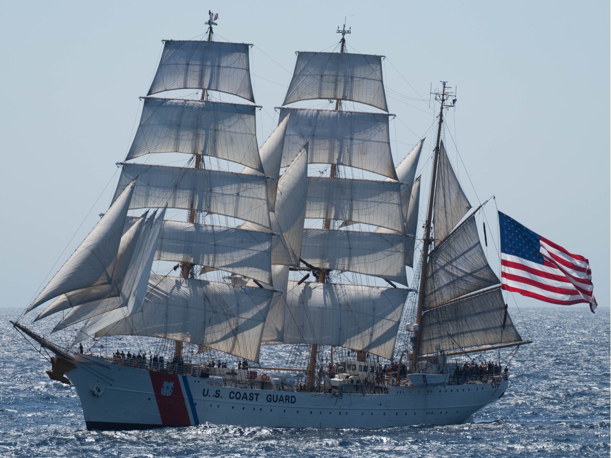 MassChallenge's tweet photo. The hardest problems don't just require breakthrough technology. They require people with the character and resilience to keep going when the path isn't obvious.

Thanks, Captain Kristopher Ensley of the USCGC Eagle, for a memorable conversation during Sail Boston.

#Resilience https://t.co/rTWkopDgL0