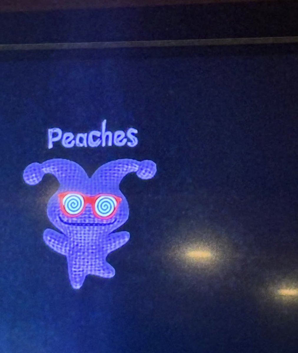 thankupeaches's tweet photo. this is what happens when you give peaches wine #real #warning https://t.co/fVQp6ty35x