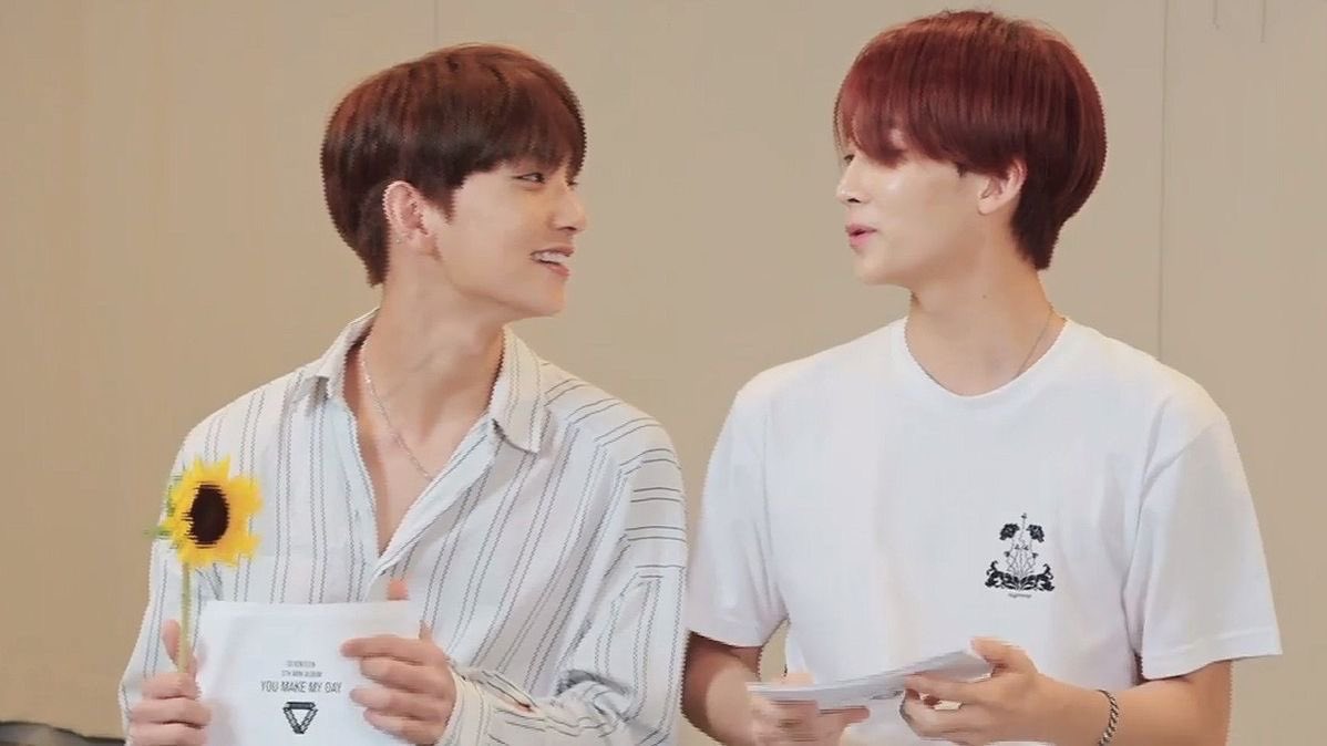jihanhour's tweet photo. [NUMERO TOKYO interview]

Q: Which member do you keep in touch with the most?
🦌: Recently: it’s JEONGHAN

-
Well, it’s always JEONGHAN 😊
#JEONGHAN #정한 #JOSHUA #조슈아 
#ジョンハン    #ジョシュア #ジスハン https://t.co/YbTxEo85O2