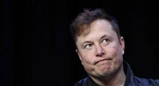 deadbrain44's tweet photo. "The thrill is gone...thrill is gone away." The fragrance of Musk...historically the sweetest, is gradually turning stale. Investors paying alot more attention to the "now" rather than bets on Elon's vision of the future...robo-taxis, humanoid robots, etc, etc. https://t.co/ecd3zFZTKD