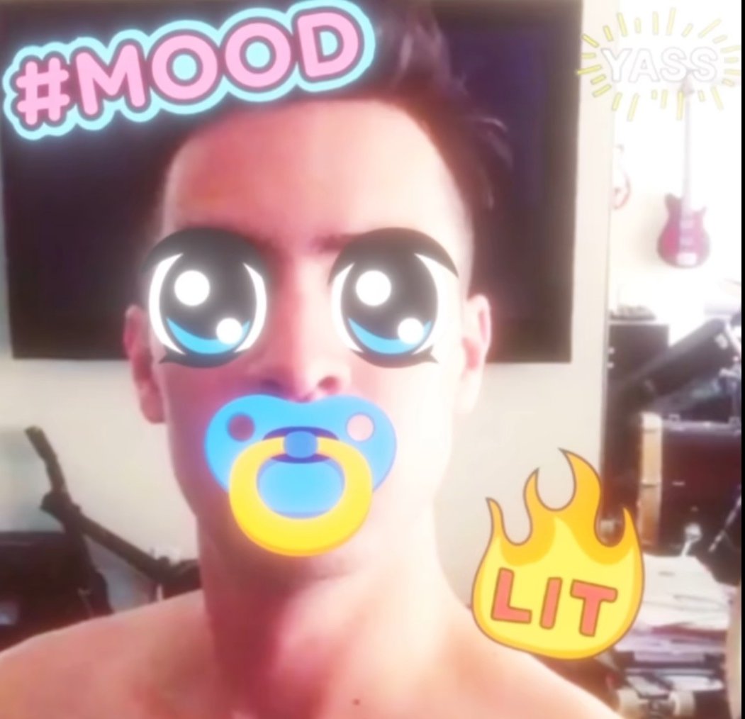 joongphic's tweet photo. This is my first healing tweet ♥️ on twitter fot com ♥️ im not wearing a shirt ♥️ its a shirtless jam ♥️ https://t.co/IerZkTYtzm
