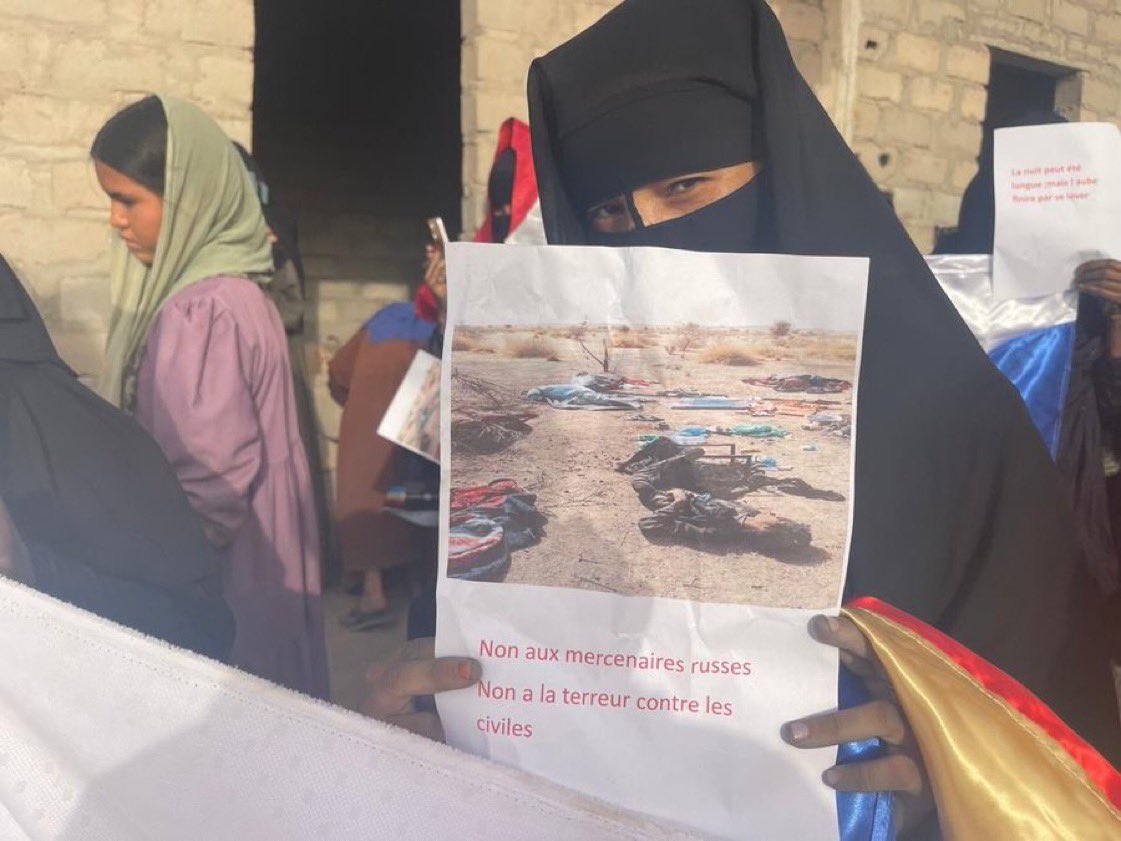 freeAzawd's tweet photo. La dignité ne se négocie pas,les droits ne s’effacent pas. @ONU_fr @UN_HRC https://t.co/3S0lq2bqVt