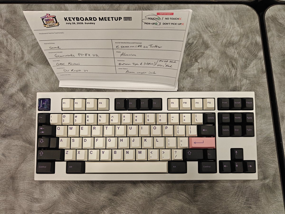 saaanniiikk's tweet photo. i was also at the keyboard meetup that day as well! for those who tried out my f1-8x (a relatively simple board), i hope yall enjoyed my weird ass switch options haha https://t.co/9x9N2BwJR7