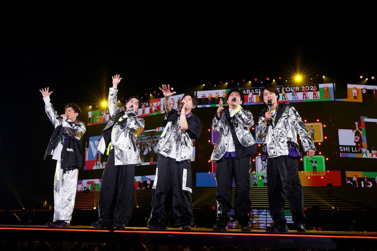 fan_weare_ara5's tweet photo. ◤Blu-ray 発売決定◢

“みんなへありがとう”

「ARASHI LIVE TOUR 2026 "We are ARASHI"」通常盤（Blu-ray／トールケース仕様）

あの日の感動と5人の輝きを、いつでもあなたのもとへ。

Amazon公式ストアにて予約受付中✨
 🛒https://t.co/v6TUyX1438
  
#嵐
#ARASHI
#WeareARASHI https://t.co/AyniMls85h
