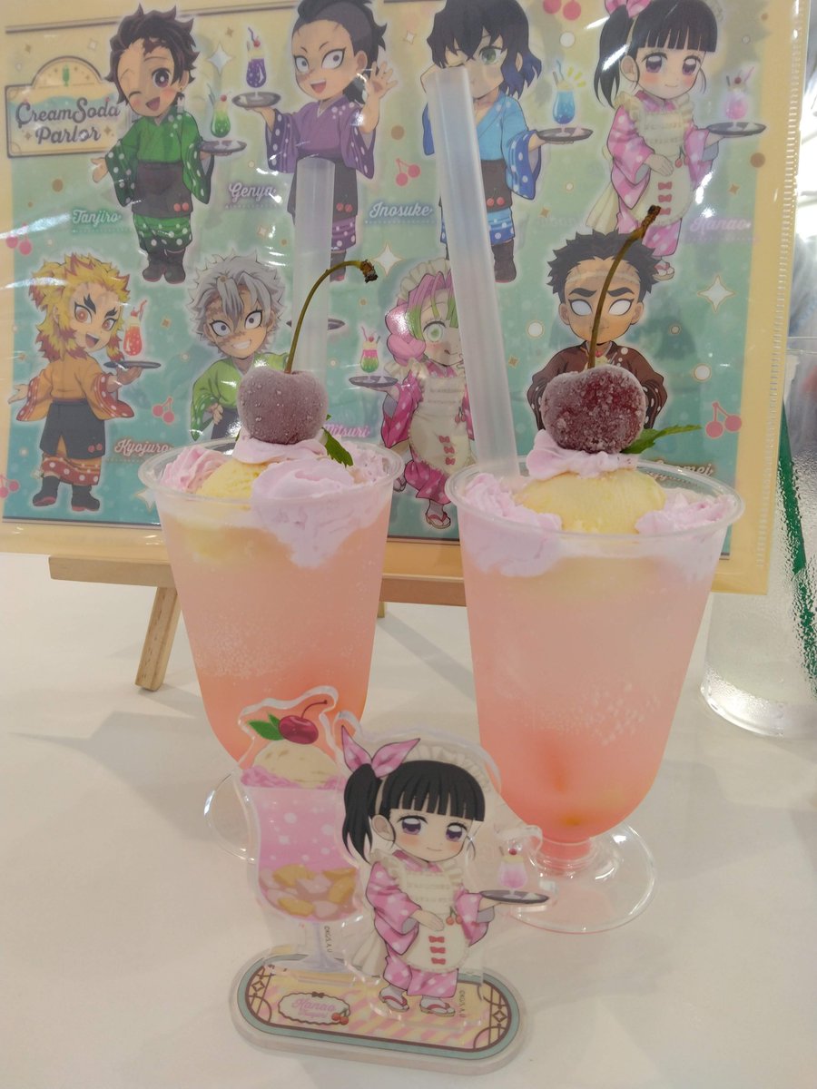 hiyochan24's tweet photo. お出迎えは💎様でした✨
3周年記念のバッジまさかの💎様だけ在庫がありお迎えできた😆
ミニクリアスタンディ実物見るとかわいくて欲しくなる😊 https://t.co/C04gqvsRWH