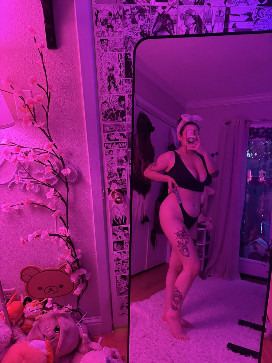 bxbycrush's tweet photo. i love my tummy and bush !! https://t.co/9Gq0Dydyf2