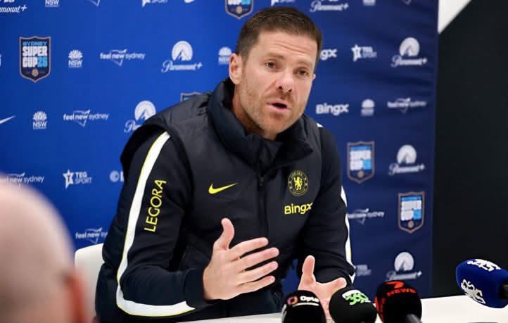 ChinonsoNe62695's tweet photo. 🚨 Chelsea have decided to trust Xabi Alonso. Before Alonso came, to sign a 35 and 36 year old was something that nobody saw as possible. (FabrizioRomano) https://t.co/Y7fOOHA3n9