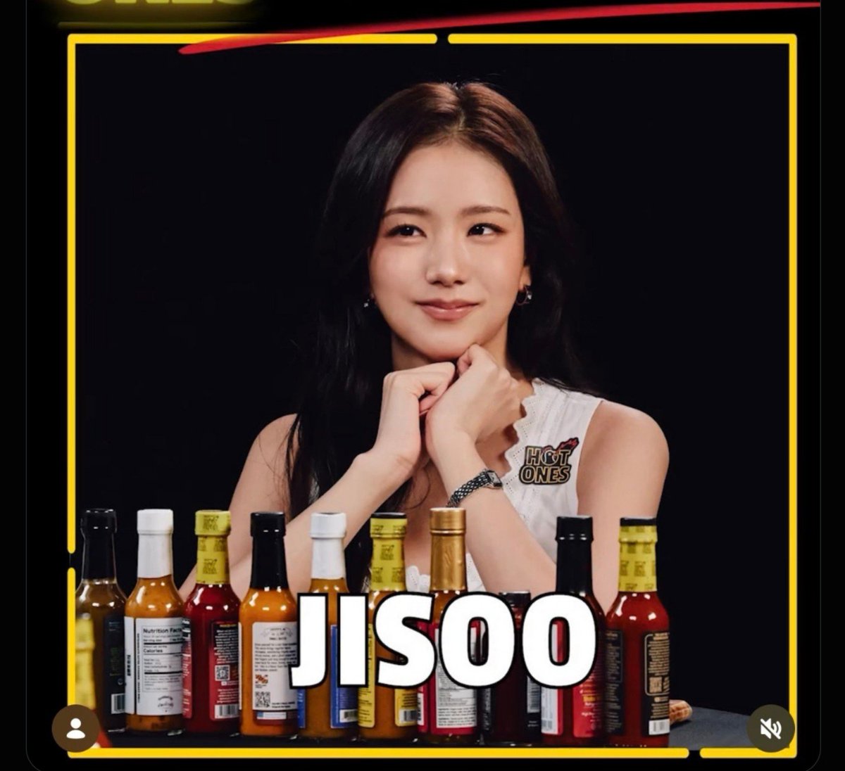vampiresooya's tweet photo. same shirt!! Jisoo recorded Hot Ones the next day after the Met Gala!! https://t.co/512YFFVOy1