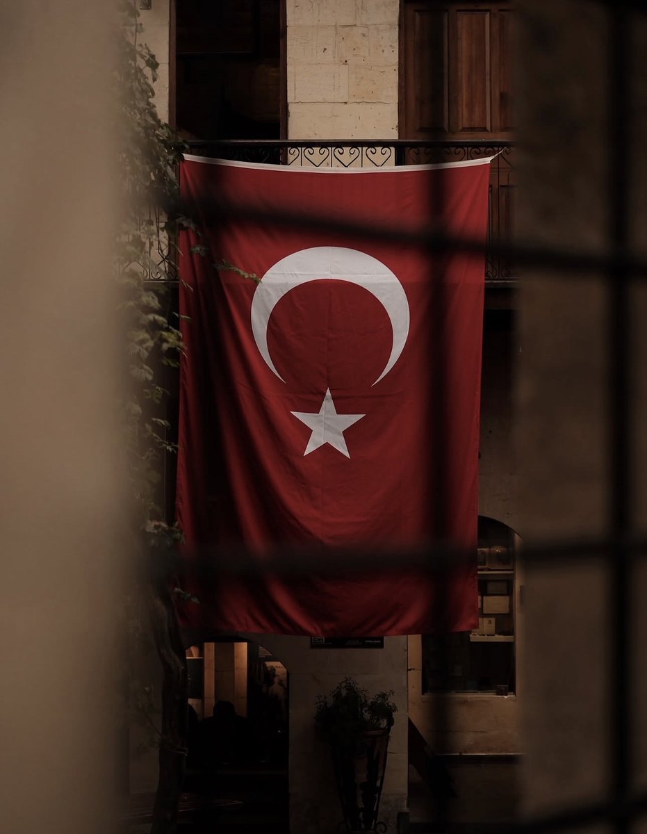FiiTarih's tweet photo. Geceye bir fotoğraf bırakın.. https://t.co/sSWDjgLmnW