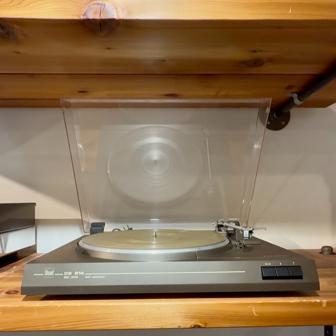 audio_connexion's tweet photo. DUAL CS-514 Turntable w/AUDIO TECHNICA AT95E Cartridge Trade-In

• Includes Manual
• Includes AUDIO TECHNICA AT95E Cartridge

https://t.co/3NjKN9L0XW https://t.co/RQJOG5HGh8