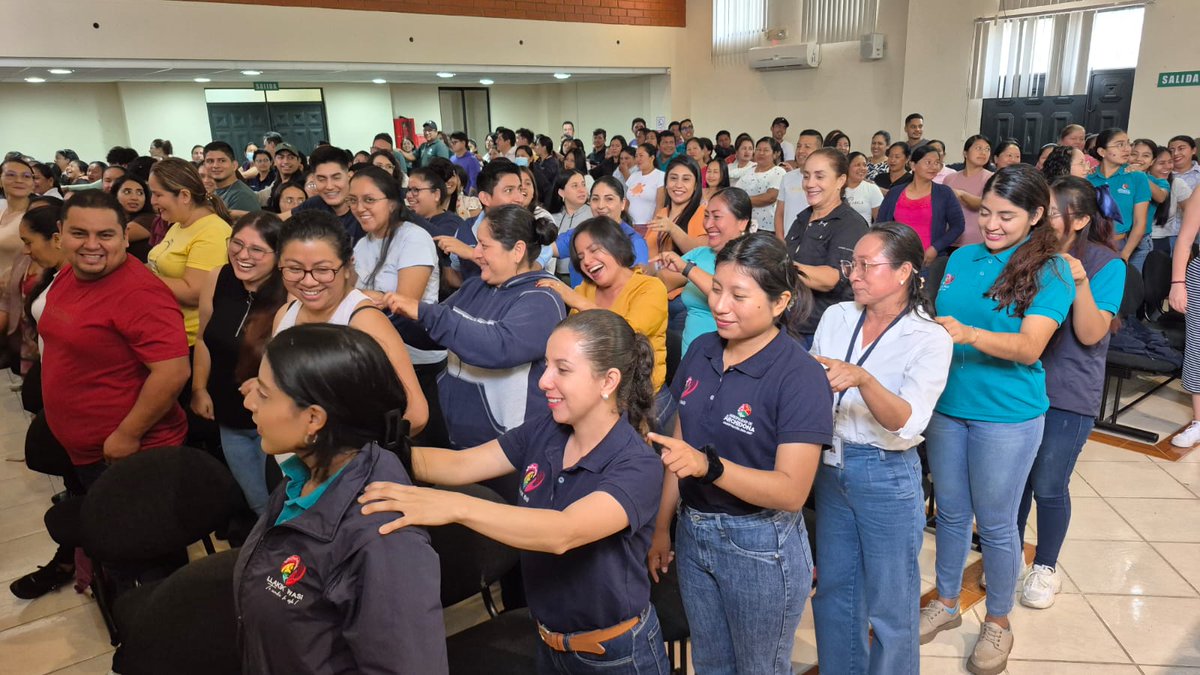 Zona2MTDH's tweet photo. 📍 #Napo | Desarrollamos la tercera jornada de capacitación del taller del programa Aprendiendo en Familia, dirigida a las y los técnicos de los servicios de Desarrollo Infantil, Discapacidad, Personas Adultas Mayores, Protección Especial e Inclusión Económica.

#MDHenTerritorio https://t.co/zaBDdU2Hxo