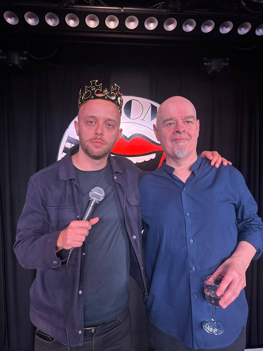 comedystoreuk's tweet photo. Congratulations to Mark Moloney for beating the 'king gong tonight! Check him out at @markmoloneycomedy

What a night 🤣 

Book now for August's 'King Gong -> https://t.co/wFlnxRkn2D

#livecomedy #standupcomedy #openmic #thecomedystorelondon https://t.co/EVPj7gblw8