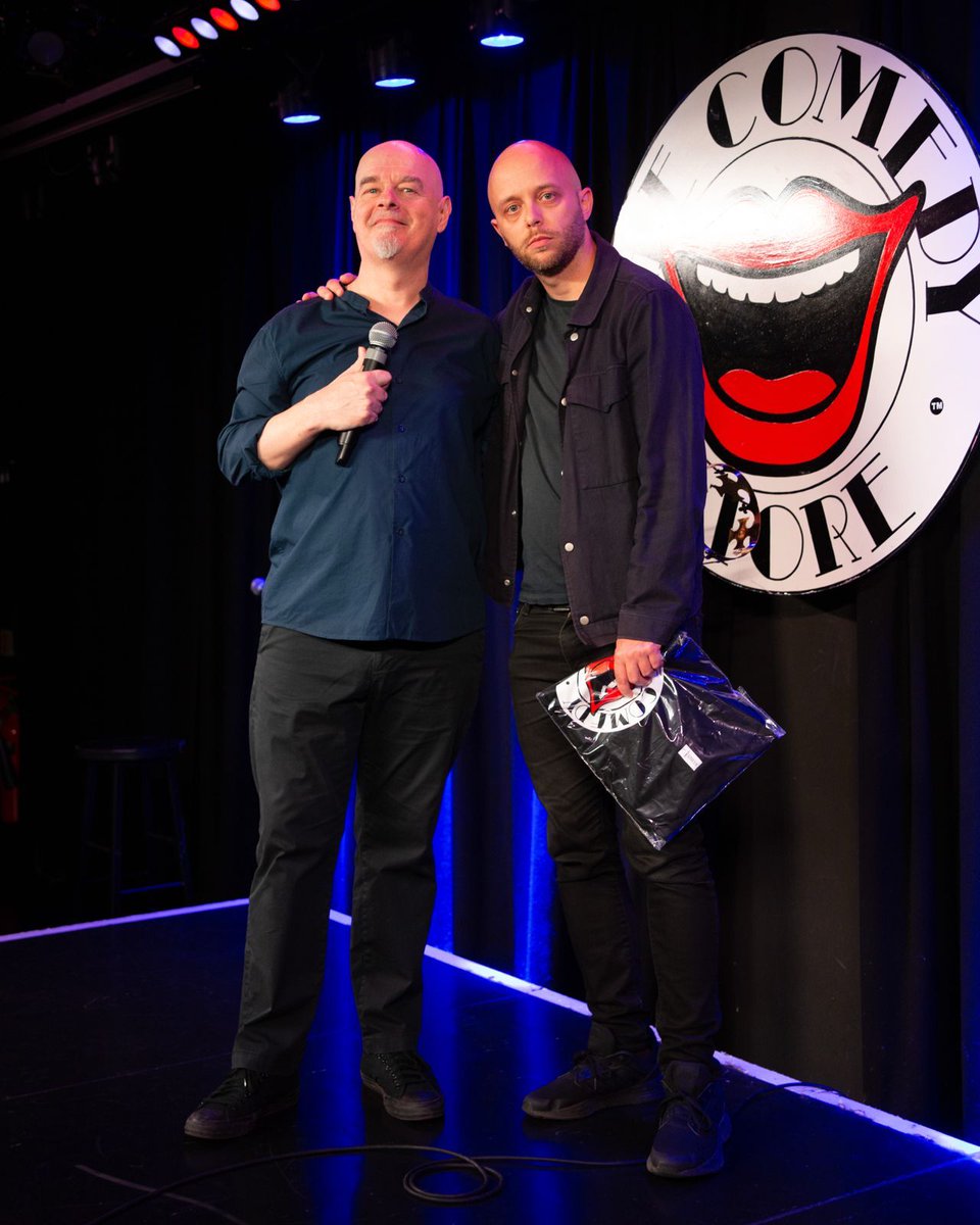 comedystoreuk's tweet photo. Congratulations to Mark Moloney for beating the 'king gong tonight! Check him out at @markmoloneycomedy

What a night 🤣 

Book now for August's 'King Gong -> https://t.co/wFlnxRkn2D

#livecomedy #standupcomedy #openmic #thecomedystorelondon https://t.co/EVPj7gblw8
