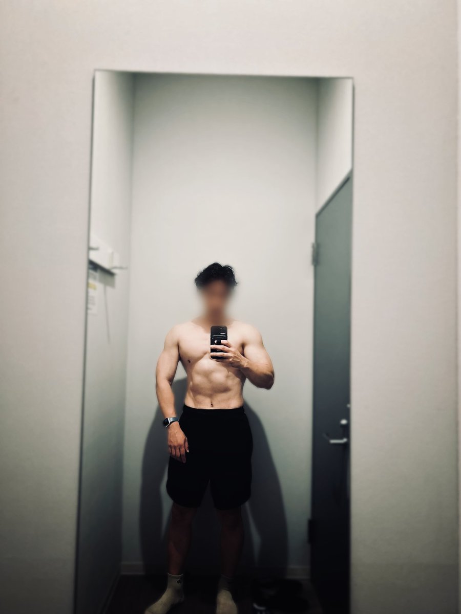 HHHIro1884250's tweet photo. 肩＆腹筋トレ完。
出張の疲れをジムでリセットしてきた。 https://t.co/hpnvSP2zxO