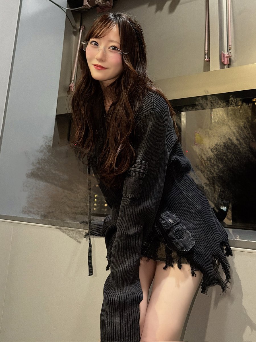 nister_fz's tweet photo. 美しすぎて流石に興奮せざるを得なかったときの真中まなさん
 #真中まな https://t.co/1AoFOLlLZx