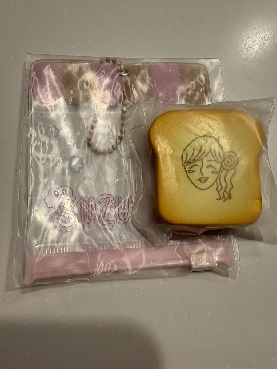 chipchip_you_me's tweet photo. ME:I 交換

譲▶︎事前7000 櫻井美羽 笠原桃奈
       スクイーズ山本すず

求▶︎同種高見文寧
      他相談可🙆‍♀️

兵庫1日目手渡し優先
郵送可能(返信少し遅くなります🙇‍♂️)

 #ME_I交換 https://t.co/ljinQVlkLi