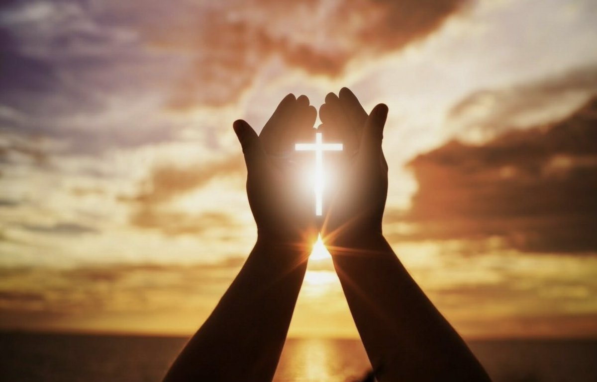 PrayerHarbor's tweet photo. Please pray for Jessica, an Idaho mother of 3, who tragically lost both legs in a boat accident last week. Pray for physical healing, comfort for her kids, and supernatural strength. Thank you! https://t.co/Jza67abTjq