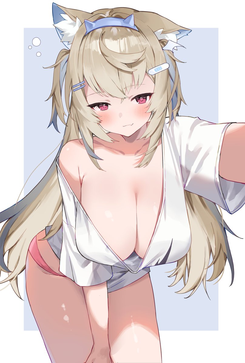 Manta_taan's tweet photo. #FWMCpix Moco-chan...I think your shirt fits me better 🐾💦 https://t.co/h2YmuVszW6