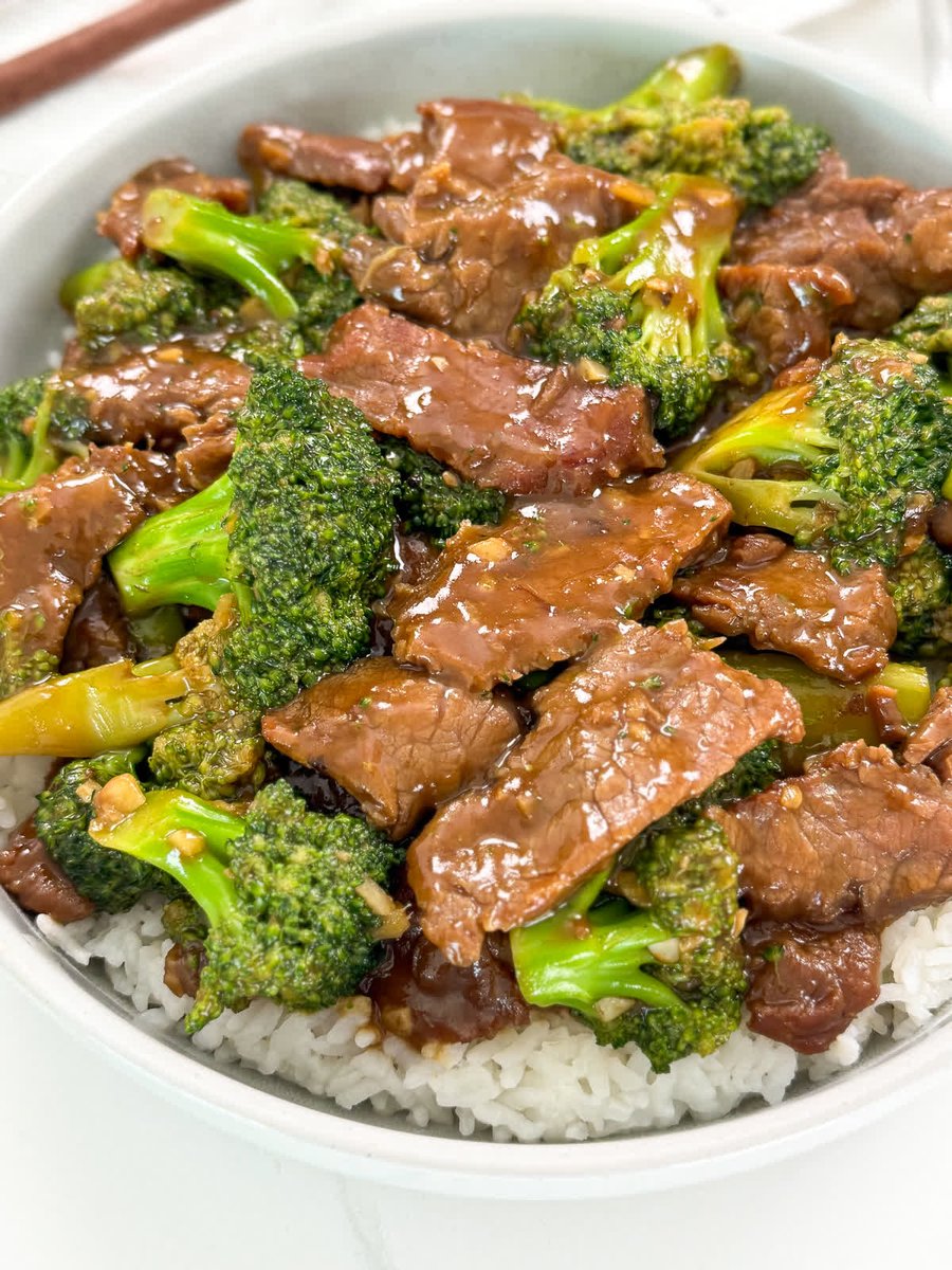 hermanathome's tweet photo. Beef and Broccoli

COMMENT 'recipe' and I'll send you the link, or find the recipe link in comments below!

One of my favorite stir-fry dishes is this beef and broccoli! My recipe shows you how to tenderize and velvet the meats, just like they do at restaurants. https://t.co/1BPC8bQuxJ