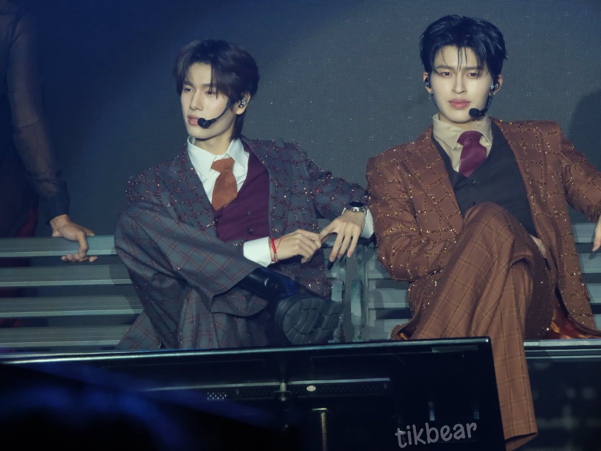 tikbearbear's tweet photo. Watching both of you made my dat complete 💕

PONDPHUWIN RENDEZV TAIPEI

#PondPhuwinRendezvousInTaipei
#ppnaravit #phuwintang
#pondphuwin https://t.co/Kq5XKQNGEw